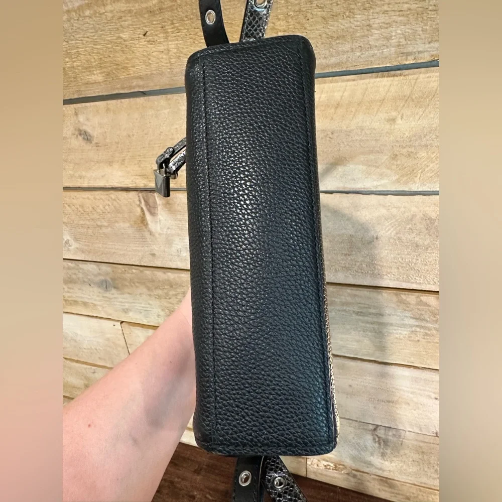 Michael Kors Pebbled Leather Crossbody Bag – Black – Adjustable Strap - Picture 11 of 14